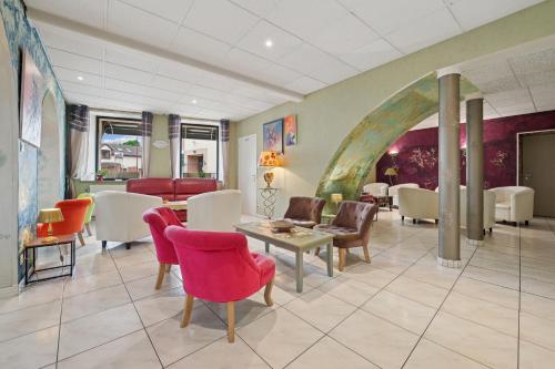 酒吧/Lounge Bar, Hostellerie Du Mont Aimé (Hostellerie Du Mont Aime) in 貝熱爾萊韋蒂