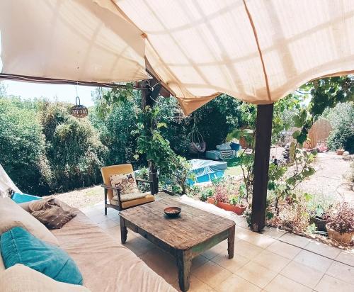 A magical house on the mountain of Galilee ! in Hararit