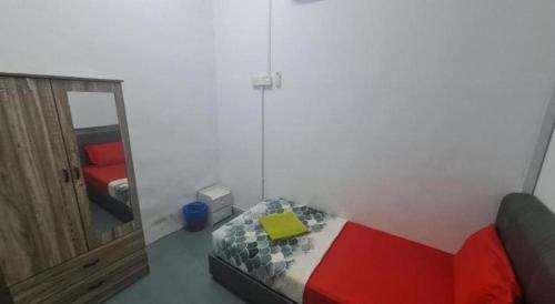 SPD Backpackers in Port Dickson