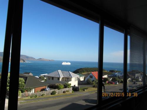 Pacific View Bed and Breakfast - Accommodation - Wellington