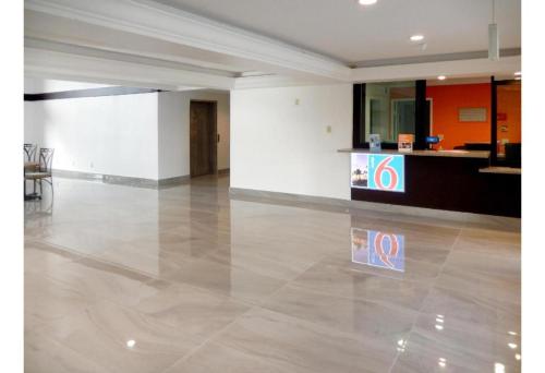 Motel 6 Azusa, CA – Azusa, CA