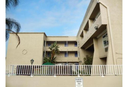 Motel 6 Azusa, CA – Azusa, CA