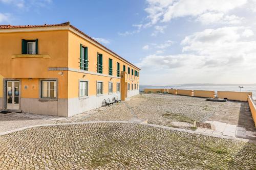 Exterior view of HI Oeiras – Pousada de Juventude
