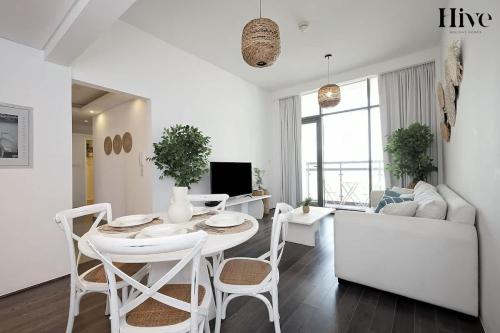 Modern 2 Bedroom Apartment Located in Al Sufouh, Dubai