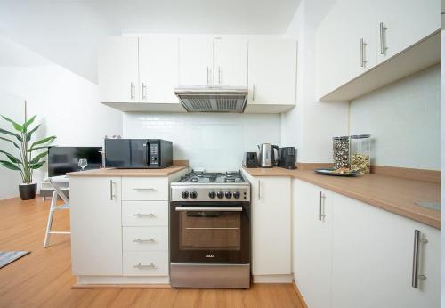 Elegant Studio at Arabian Gate - Dubai Silicon Oasis, with Pool & Free Parking in Dubai Silicon Oasis
