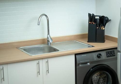 Elegant Studio at Arabian Gate - Dubai Silicon Oasis, with Pool & Free Parking in Dubai Silicon Oasis