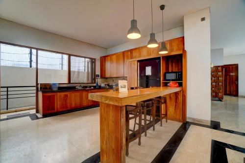 Kitchen, Collection O near Universitas Pelita Harapan formerly Ohana Residence Karawaci  in Binong