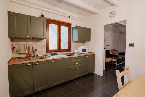 virtuve, Casa del Bosco in Rubiana