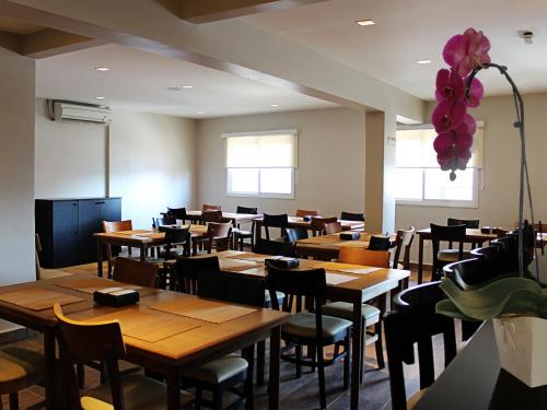 ผับ/เลาจน์, SW Praia Hotel in โบเกย์เรา