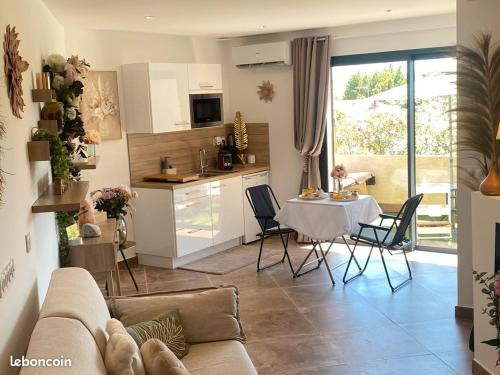 studio de charme pour vacances - Location saisonnière - Port-de-Bouc