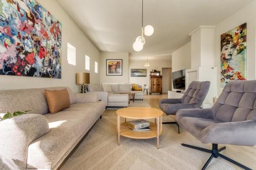 Spacious 4BR Family Home near Reykjavík and Grótta (Spacious 4BR Family Home near Reykjavik and Grotta) in Seltjarnarnes