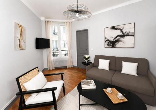 Family appartment with lift - Eiffel Tower