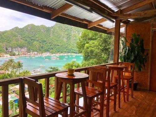 Bale Cabugao Cottages Rental El Nido Overlooking Beach - El Nido, Philippines