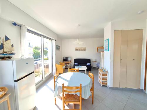 Studio Lumineux Proche Plage et Commerces aux Sables-d'Olonne Animaux Admis - FR-1-92-953
