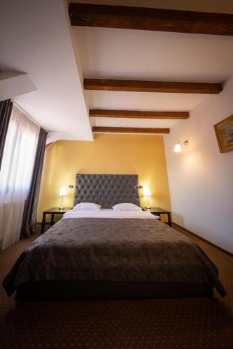 Bran Pensiunea Restaurant Al Gallo centru Room Type - Economy Double Room