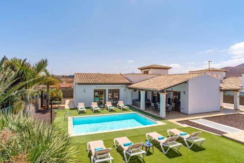 Villa Sherry II by Villa Plus