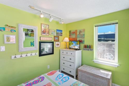 5065 - Flip Flop Inn - image 2