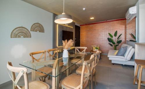 Modern and Cozy Apt Skyline Views Workspace