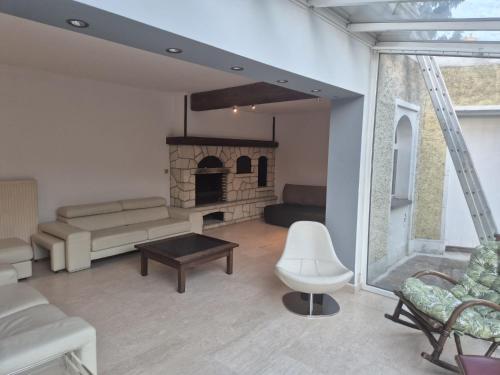 Villa Les Peupliers in Evere