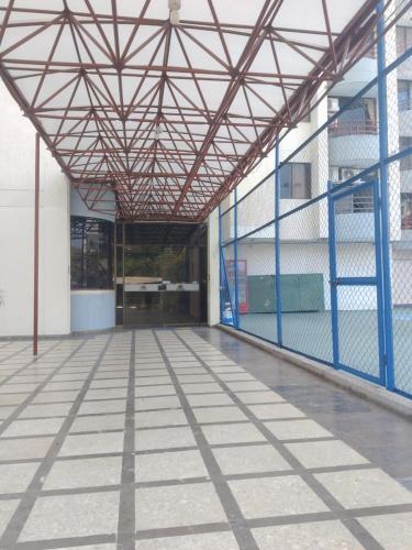 Apartamento Rodadero Con Piscinas y Cancha de Tennis