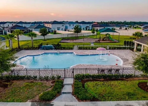 10 Mi to WDW! Group Retreat w/ Patio & Grill photo 2