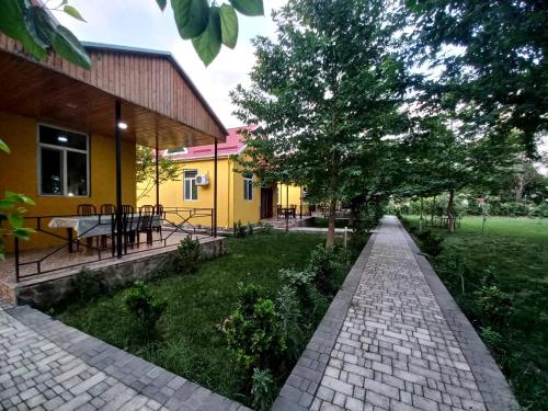 ES hotel kolifey in Oghuz