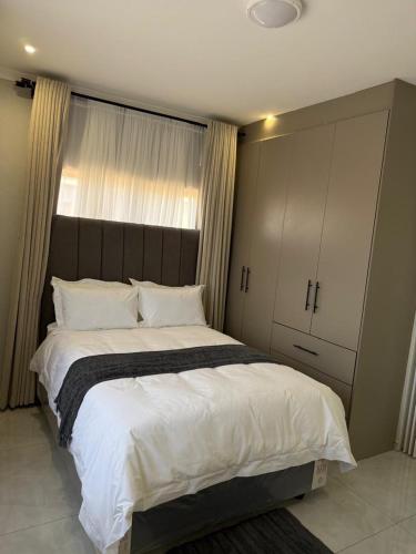 28Taylors Guest House in Matopos