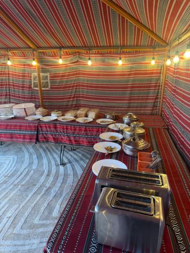 Authentic Desert Camp - Al Wasil in A'Sharqiyah Sands (Wahiba)