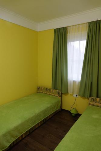 Mesteri Apartman 1A-B