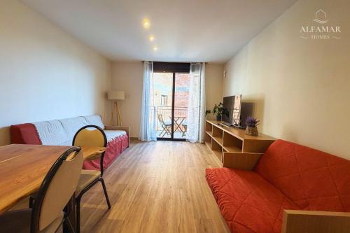 Kuala Suite - Modern Apartment with Pool & Parking