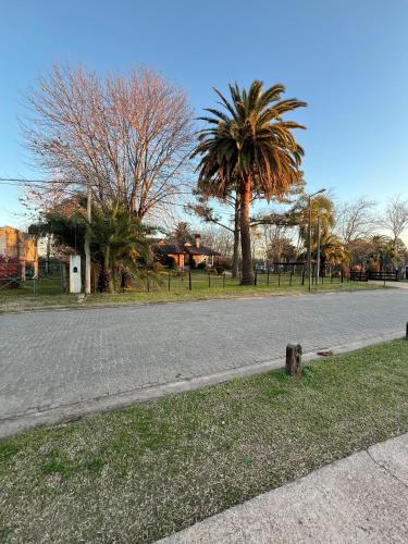 Casa frente al polo - Losa radiante y Piscina