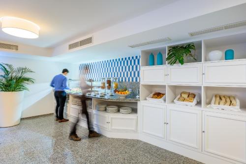 Terrace Mar Suite Hotel - image 4