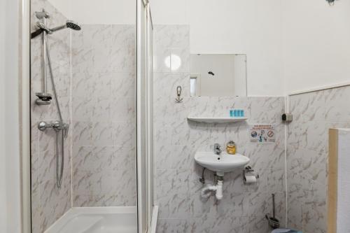 Lemon Suites 6 Apartment Zentral für kleine Gruppen - image 5