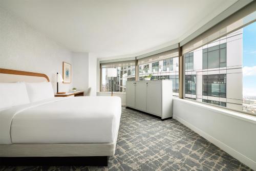 Hilton Boston Back Bay - image 4