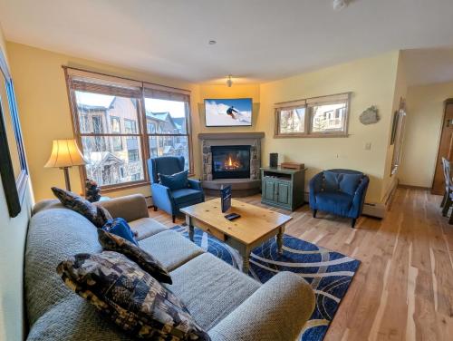 Black Bear 8035 by SummitCove Lodging in Colorado, Keystone