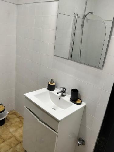 Bathroom, Conceicao Guesthouse in Tavira
