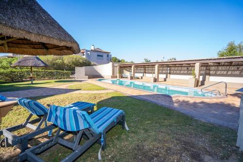 Basen, The Range View Villa in Langebaan Country Estate