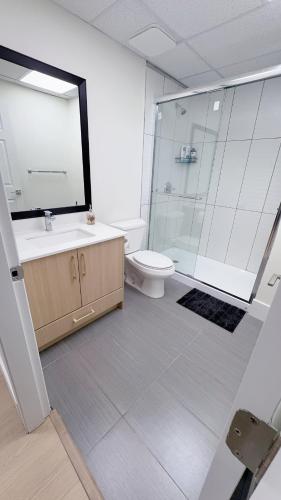 Entire condo in White Rock, Canada in White Rock (BC)