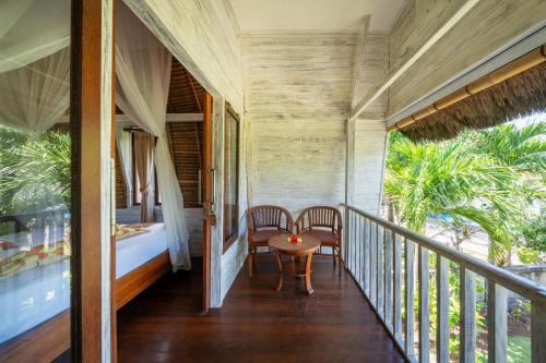Abian Huts Lembongan11