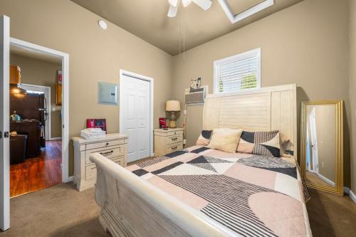 Cozy 1 bdr, 1br apartment in Rosemont (CA)