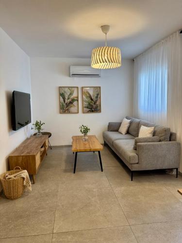Bilik tetamu, Flora house in Nahariya