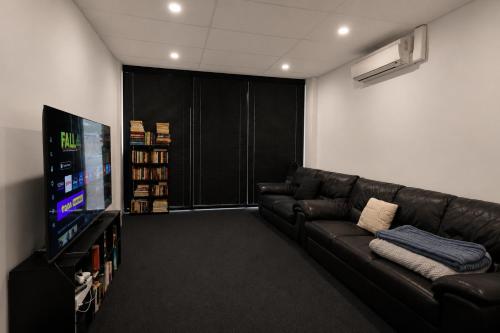 Közös társalgó / TV, Podstel Perth City Backpackers Hostel - Capsule Style Accommodation - Valid passport required to che in Perth városközpont