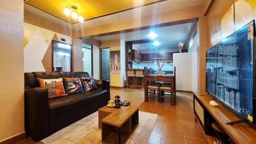 Céntrico y tranquilo con 2 baños, WiFi super veloz, a pasos de restaurantes y agencias de turismo