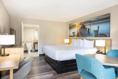 Days Inn by Wyndham Port Charlotte/Punta Gorda in Port Charlotte