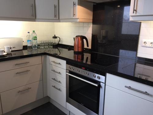 Konyha, Spacious Starnberg Condo next to Munich in Starnberg