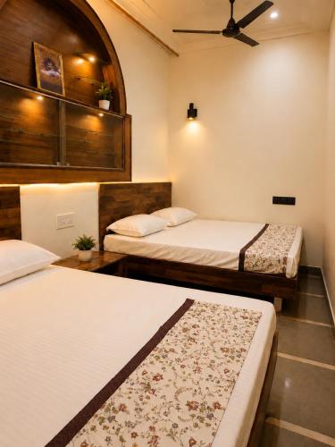 Samriddhi home stay ,located between Mahakaleshwar, and KaalBhairav temples photo 5