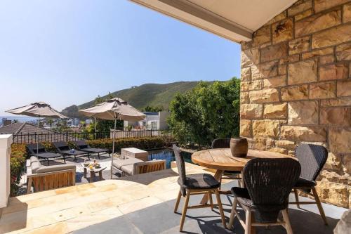 Villa Solara Fresnaye - Views Pool Jacuzzi - image 3