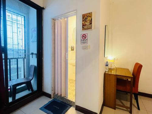 3 bedrooms, 7 beds