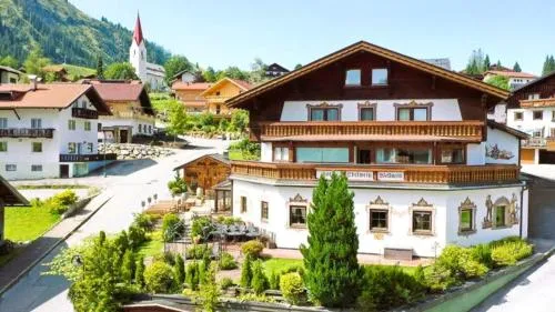 Hotel-Restaurant Edelweiẞ in Berwang, Österreich