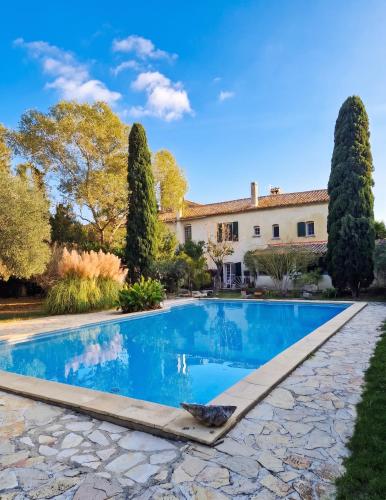 Appartement lumineux à Arles avec piscine partagée - image 4